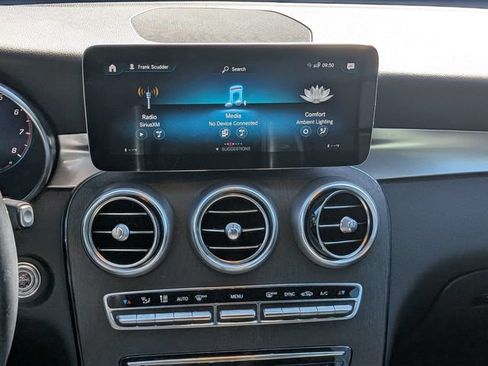 Used 2022 Mercedes-Benz GLC 300 4MATIC image 17