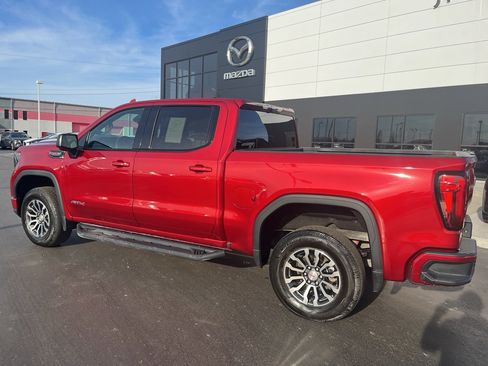 Used 2023 GMC Sierra 1500 AT4 w/ Technology Package image 3