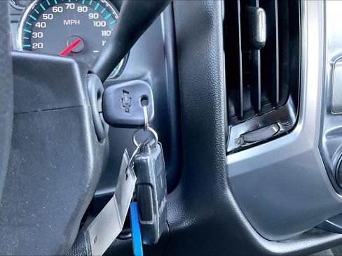 Used 2018 Chevrolet Silverado 1500 LT RWD image 35