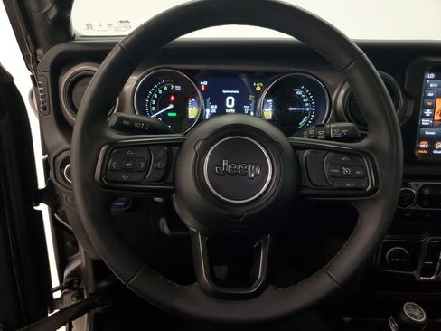 Used 2023 Jeep Wrangler Unlimited w/ Cold Weather Group AWD/4WD image 14