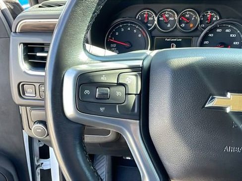 Used 2022 Chevrolet Suburban LS image 24