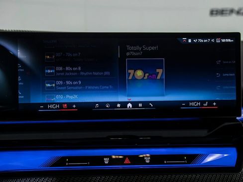 Used 2025 BMW i5 M60 w/ Executive Package image 25