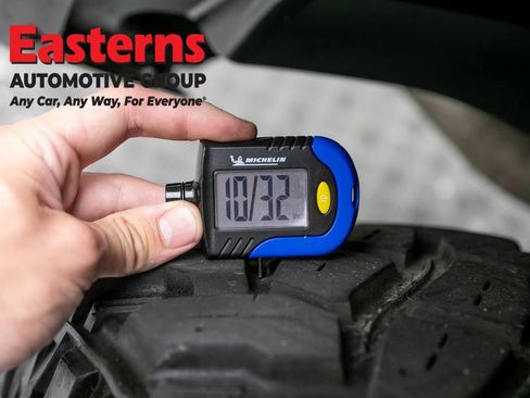 Used 2023 Jeep Wrangler Unlimited AWD/4WD image 28