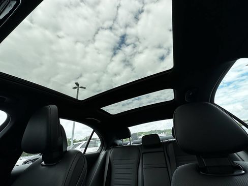 Certified 2022 Mercedes-Benz C 300 4MATIC Sedan image 33