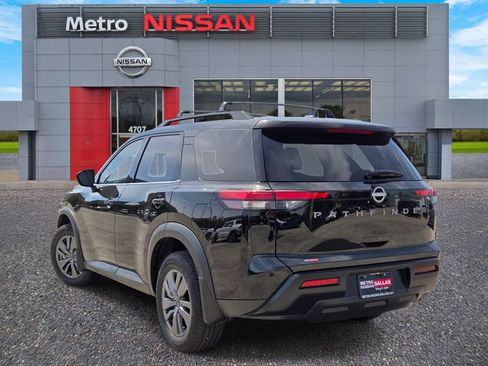 New 2026 Nissan Pathfinder SV FWD image 4