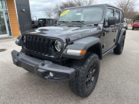 Used 2025 Jeep Wrangler Unlimited Sport AWD/4WD image 2