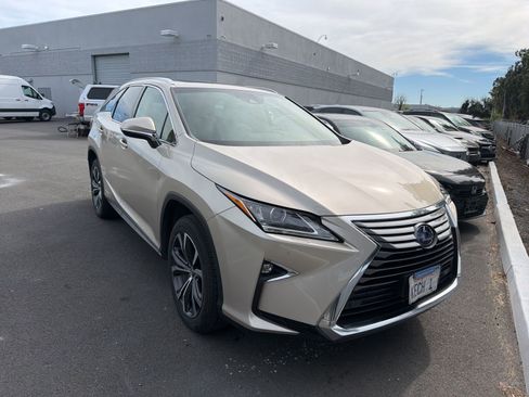 Used 2019 Lexus RX 450hL Premium w/ Premium Package image 7