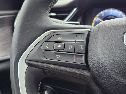 Used 2024 Jeep Grand Cherokee Limited w/ Luxury Tech Group II image 36