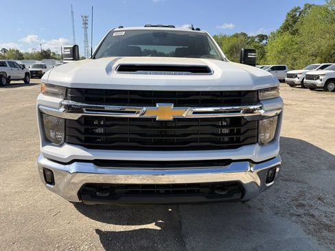 New 2026 Chevrolet Silverado 3500 LT w/ Convenience Package AWD/4WD image 10