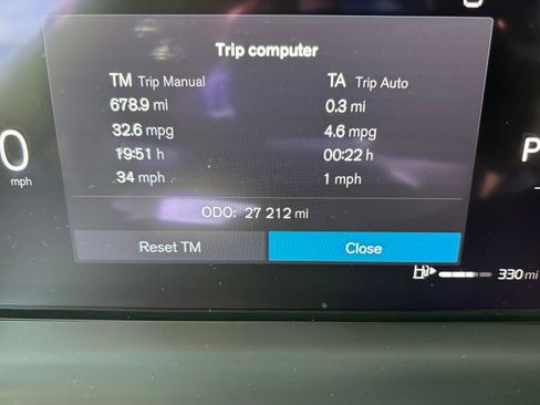 Certified 2025 Volvo XC60 B5 Core w/ Protection Package Premier AWD/4WD image 7