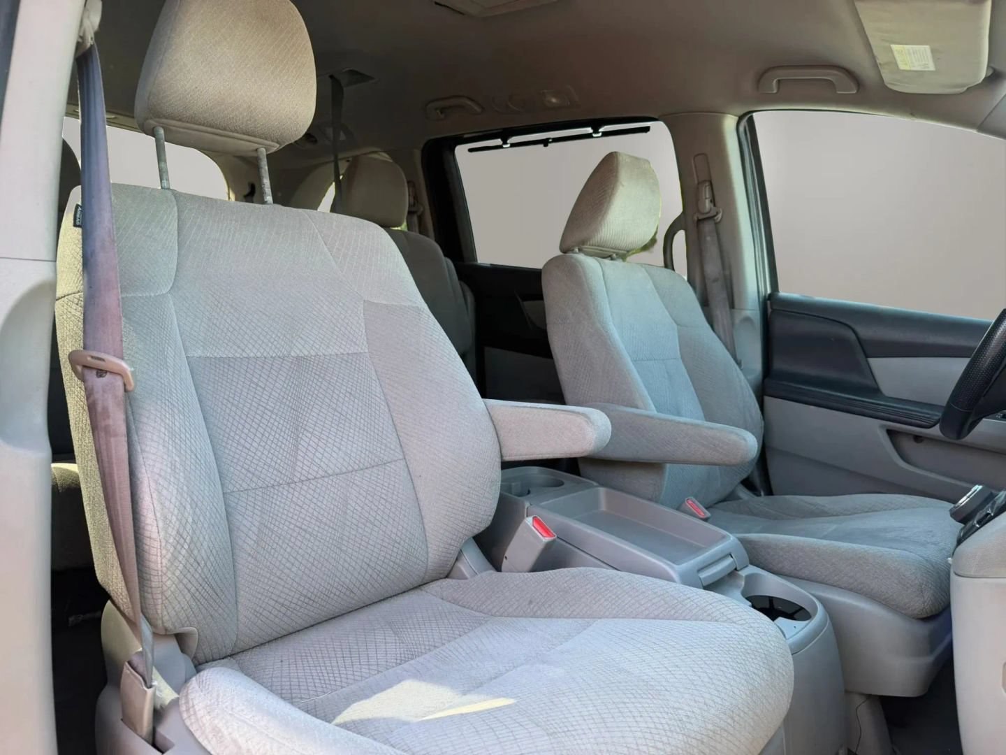 Used 2016 Honda Odyssey SE image 17