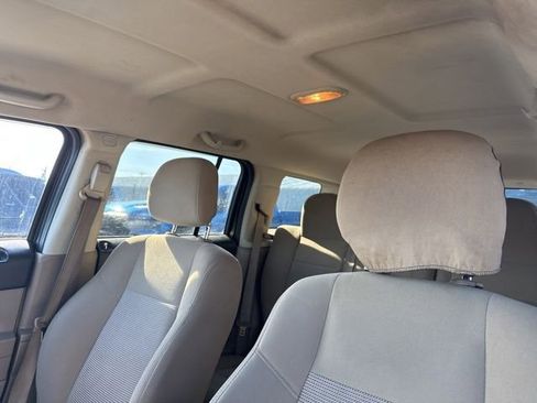 Used 2015 Jeep Patriot Sport image 9