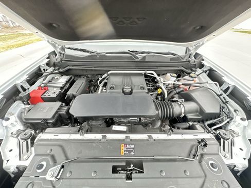 Used 2025 GMC Canyon AT4 w/ AT4X Package image 31