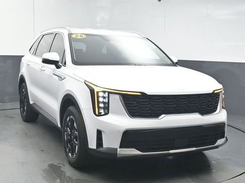 Used 2026 Kia Sorento S FWD image 2