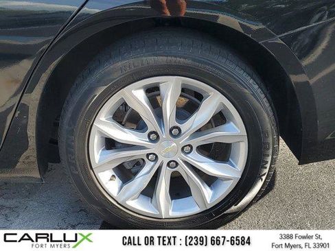 Used 2020 Chevrolet Malibu LT w/ Leather Package image 9