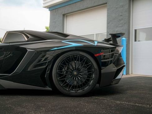 Used 2017 Lamborghini Aventador LP 750-4 Superveloce AWD/4WD image 35