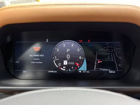 Used 2024 Land Rover Defender 110 X-Dynamic SE image 15