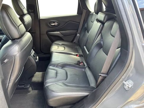 Used 2021 Jeep Cherokee Latitude Lux AWD/4WD image 28
