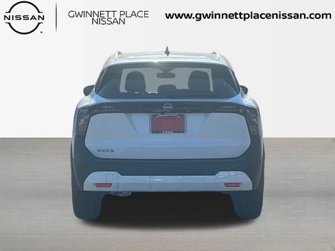 New 2026 Nissan Kicks SV image 6