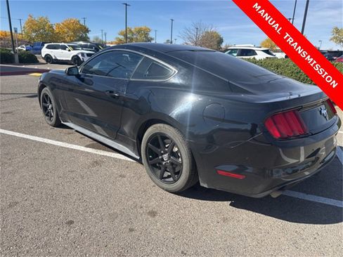 Used 2016 Ford Mustang Coupe image 5