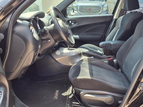 Used 2015 Nissan Juke SV w/ Technology Package FWD image 8