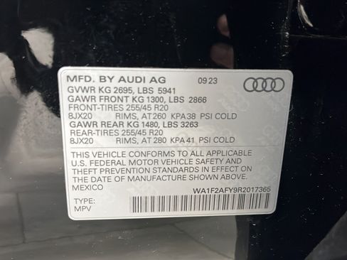 Used 2024 Audi Q5 e Prestige w/ Prestige Package AWD/4WD image 28