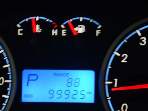 Used 2008 Hyundai Tiburon image 23