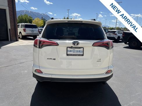 Used 2016 Toyota RAV4 LE AWD/4WD image 6