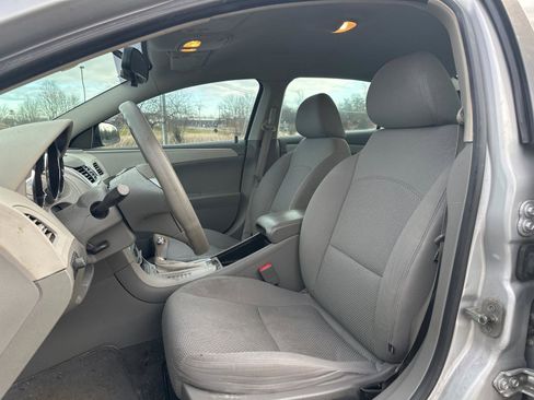 Used 2010 Chevrolet Malibu LS image 6
