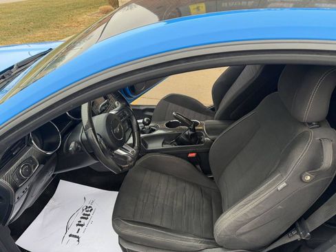 Used 2017 Ford Mustang GT image 23