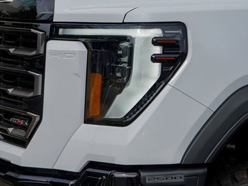 New 2026 GMC Sierra 2500 AT4X AWD/4WD image 3