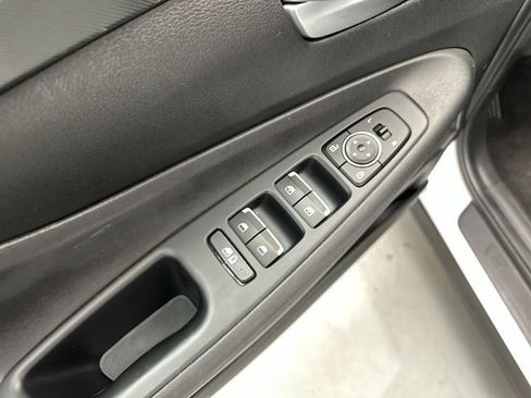 Used 2023 Hyundai Santa Fe SEL AWD/4WD image 17