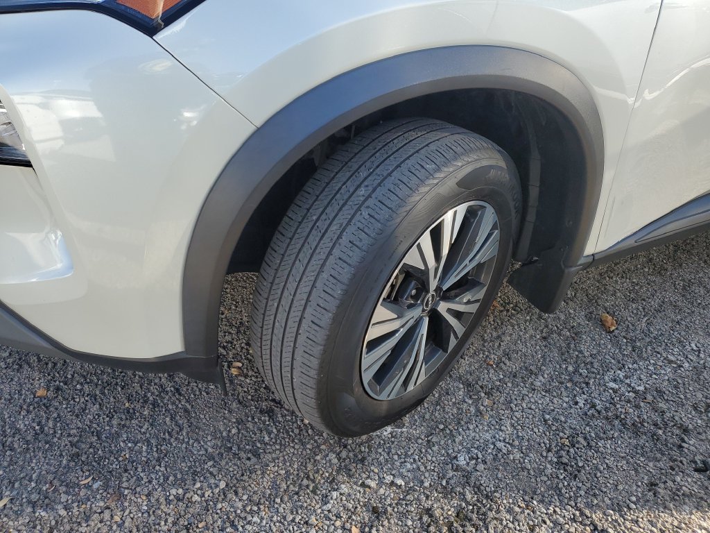 Certified 2023 Nissan Rogue SV w/ SV Premium B Package AWD/4WD image 7