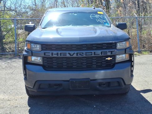 Used 2020 Chevrolet Silverado 1500 Custom w/ Custom Value Package image 2