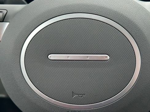 Used 2025 Hyundai Kona SEL image 35