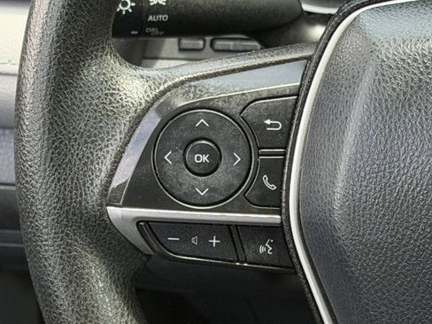 Used 2021 Toyota Camry LE FWD image 14
