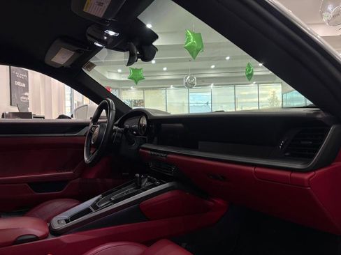 Used 2021 Porsche 911 Carrera image 15