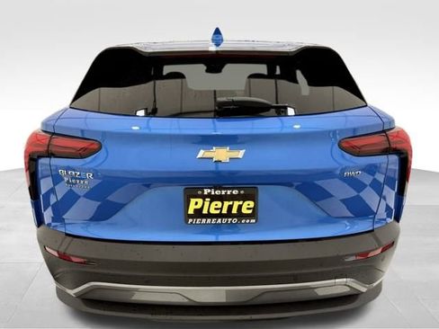 New 2025 Chevrolet Blazer EV LT image 3
