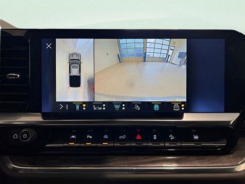Used 2023 Chevrolet Silverado 1500 LTZ AWD/4WD image 27