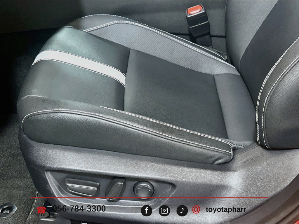 Used 2026 Toyota Camry Hybrid w/ Convenience Package FWD image 17