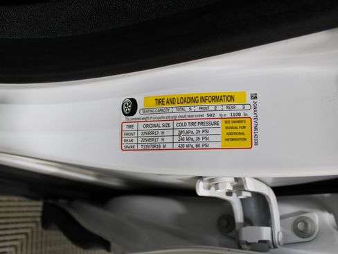 Used 2021 Chevrolet Equinox LT w/ LPO, Cargo Package image 39