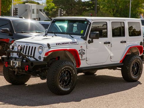 Used 2016 Jeep Wrangler Unlimited Rubicon AWD/4WD image 8