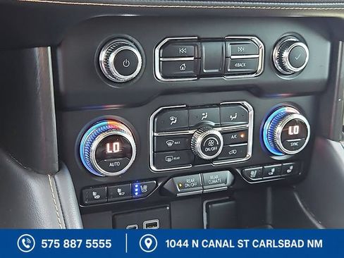 Used 2023 GMC Yukon AT4 w/ Technology Package AWD/4WD image 17