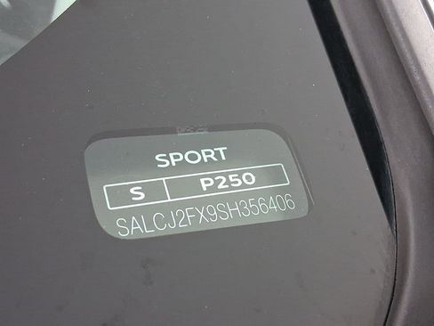 New 2025 Land Rover Discovery Sport S image 17