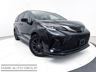 Used 2022 Toyota Sienna XSE