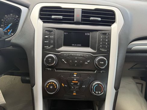 Used 2015 Ford Fusion S FWD image 18