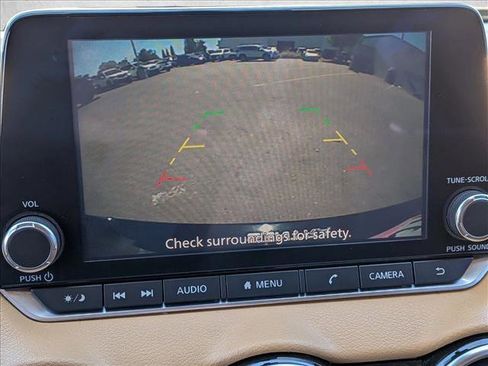 Used 2021 Nissan Sentra SV w/ SV Premium Package FWD image 13