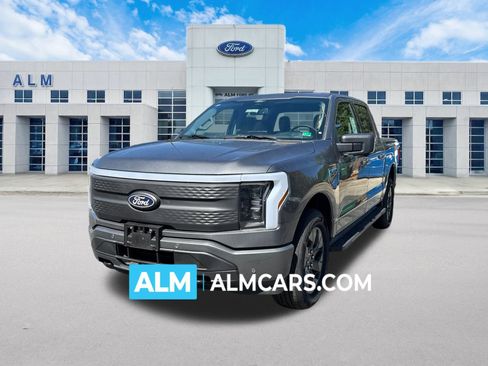 Used 2025 Ford F150 Lightning Flash image 1