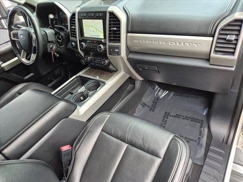 Used 2021 Ford F250 Lariat w/ Lariat Value Package AWD/4WD image 22