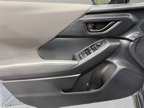 Used 2024 Subaru Crosstrek 2.0i Premium image 9